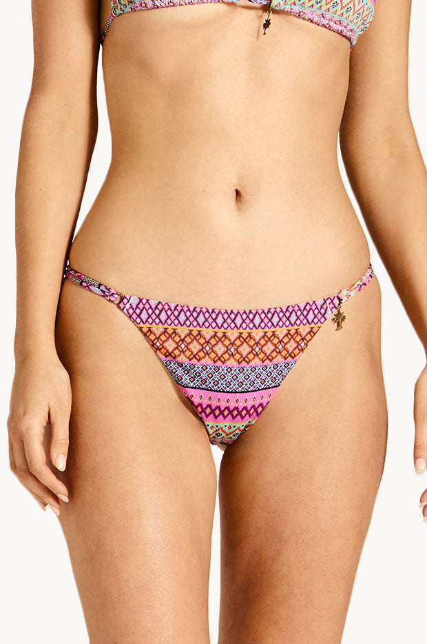 Utopia Izzy Bottom